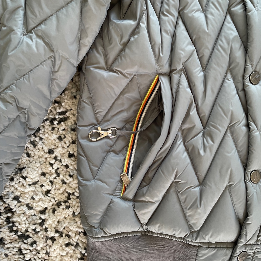 K-Way Gray Puffer Jacket - Picture 6 of 9